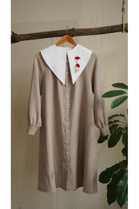Rochie Anita bej cu maci rosii