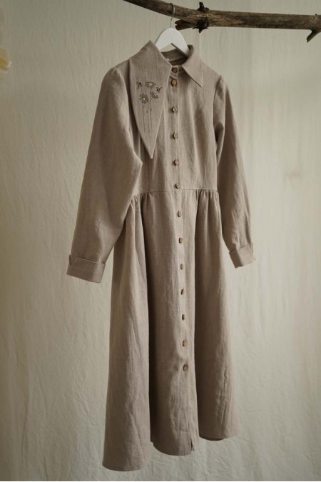 Rochie din in bej "Margarete"