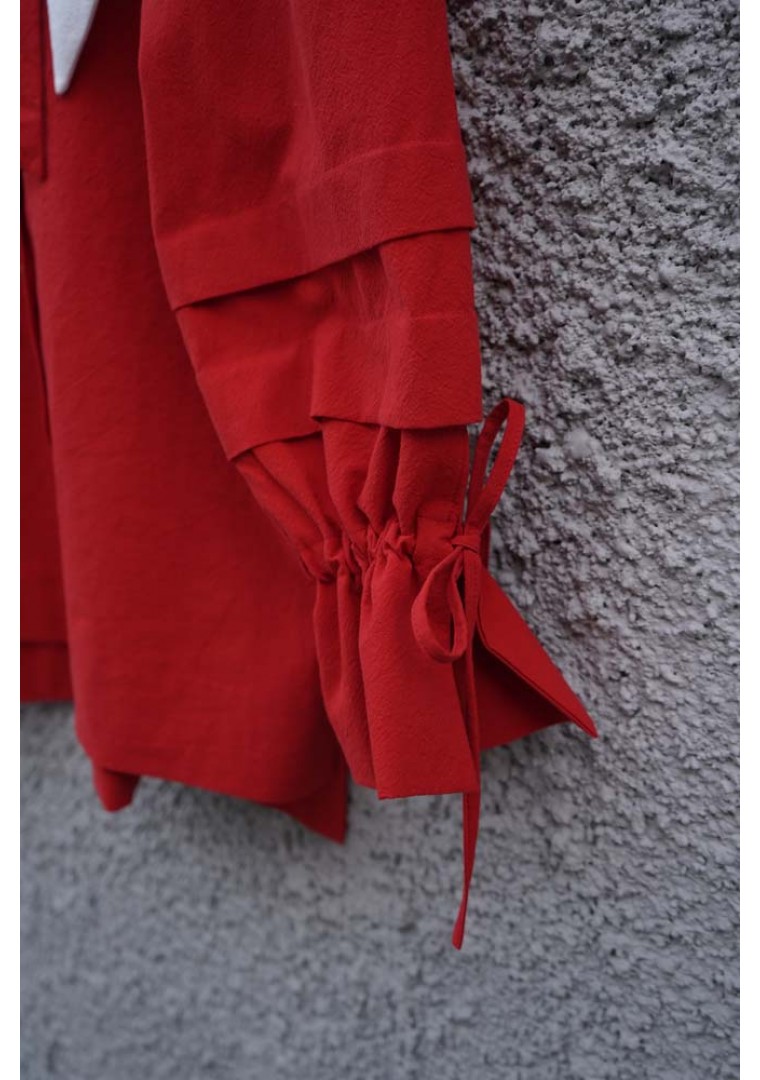 Rosa cu guler detasabil alb